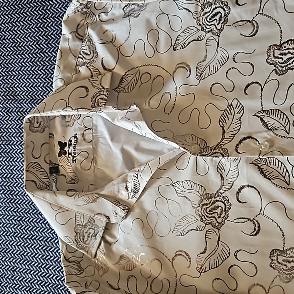 White/Metallic Shirt